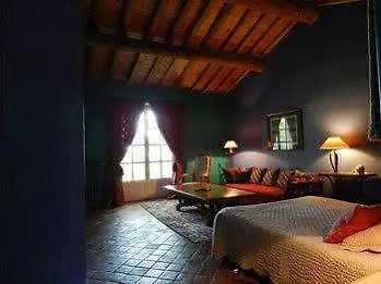 Mas Petit Fourchon Hotel Arles France